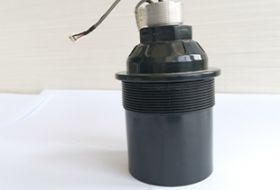 换能器的接线+和-接到信号发生器的正负然后将信号发生器调整至探头对应的差不多的频率就行了是吧？