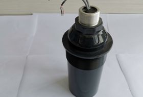 我们做超声波气体流量计用，上次买的探头，一个发射，另一个接收，互相发射后信号不对称，请问这个怎么解决